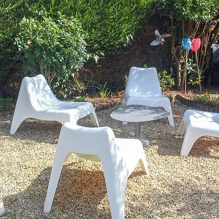 Сasa de vacaciones Dans Une Avec Piscine
